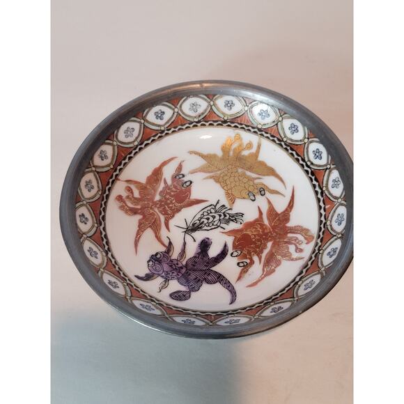 VTG Japanese Porcelain Painted Bowl Koi Design Pewter Base Asian Home Decor - Picture 4 of 7
